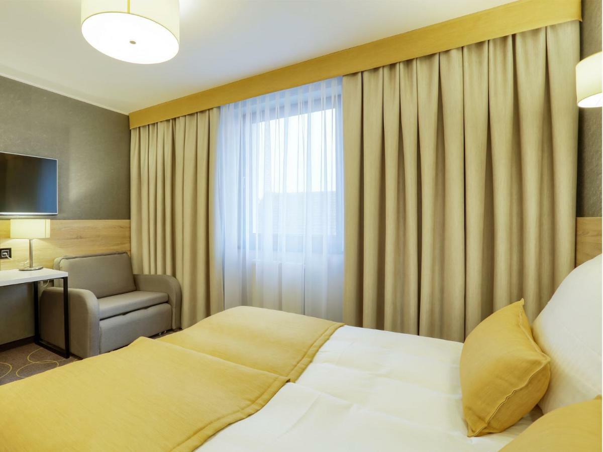 Antek Hotel 3*